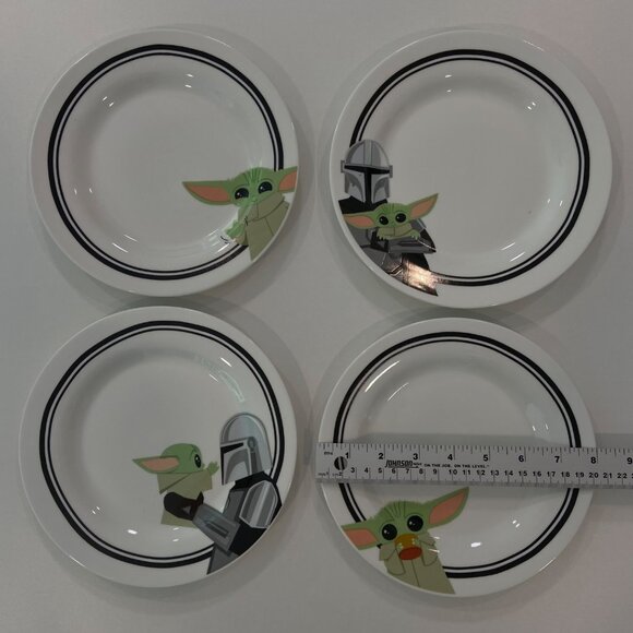 Star Wars Mandalorian &Grogu Ceramic Dessert Plates Set Of 4 Featuring Baby Yoda - Picture 11 of 13